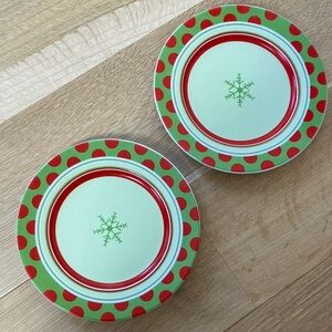 Festive Green and Red Plates with Snowflake Design